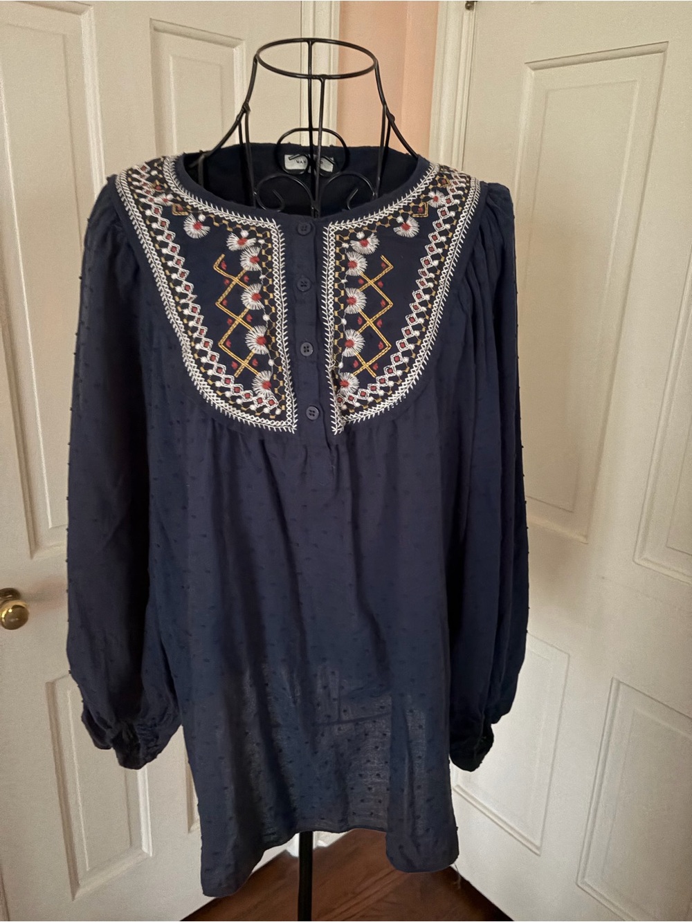 Navy blue top